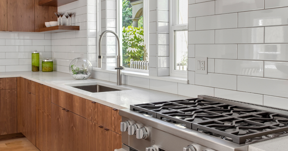 elongated tile backsplash in small kitchens