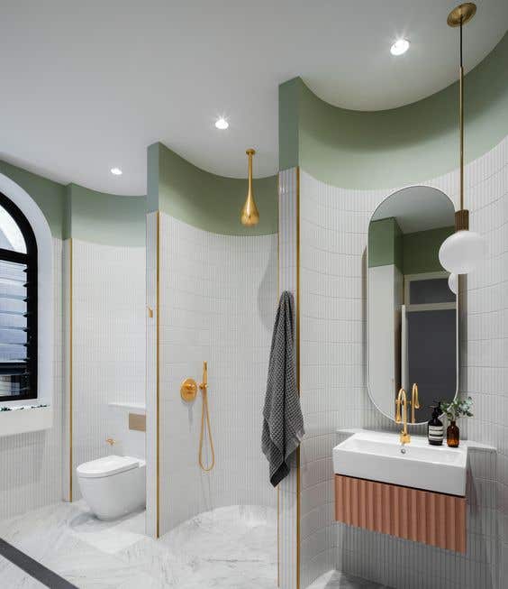 curved walls in bathroom