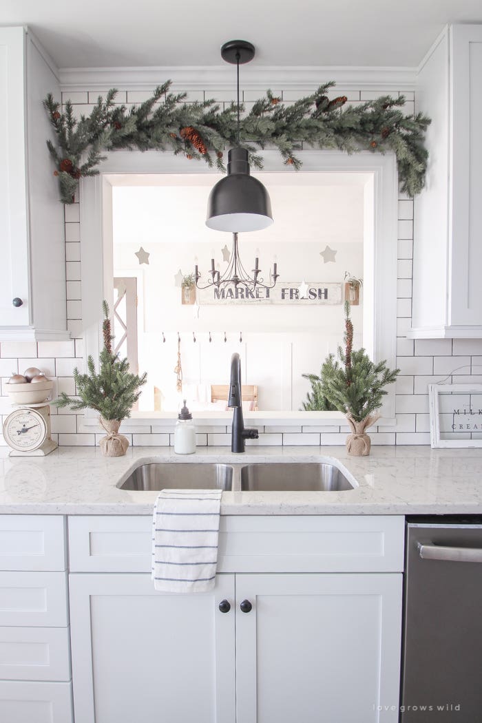 Winter kitchen decor