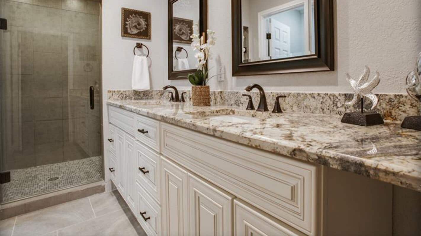 Bristol Linen Kitchen Cabinets