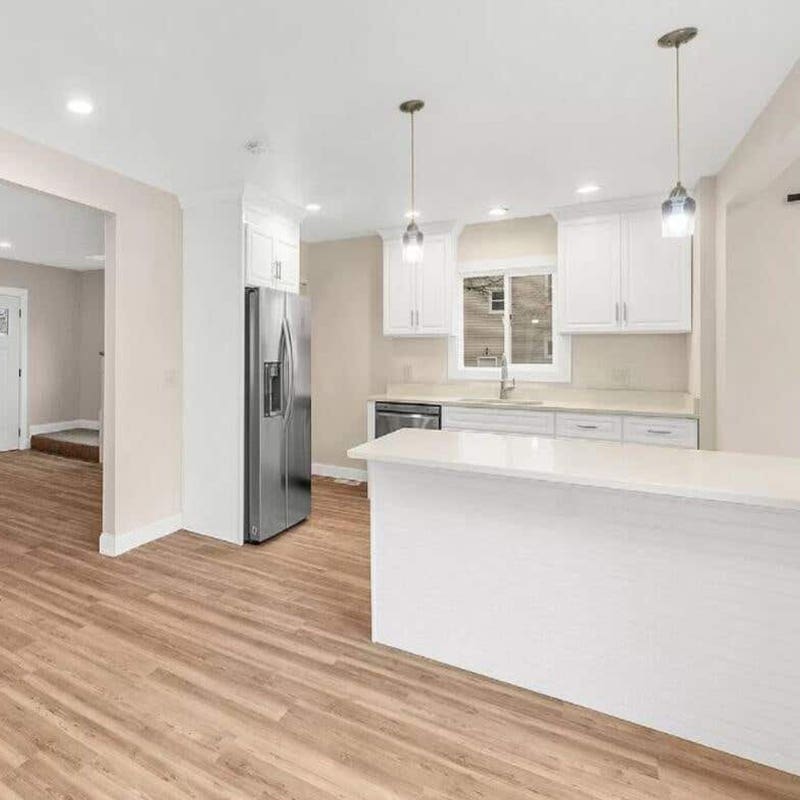 Pantry and Oven Cabinets 