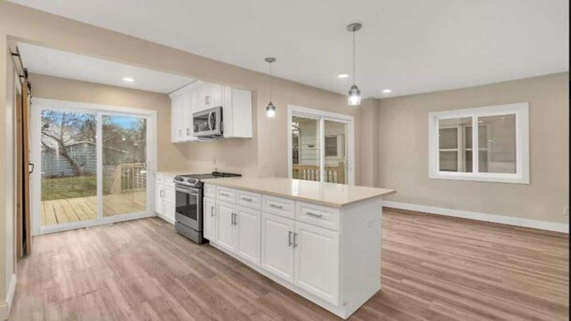 Pantry and Oven Cabinets 