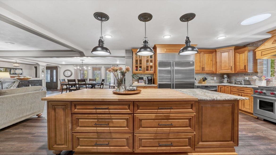 Pantry and Oven Cabinets 