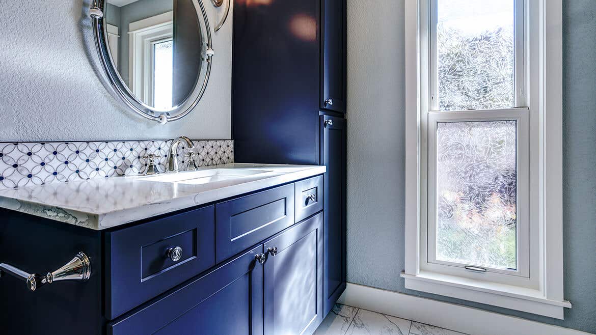 Navy Blue Shaker Kitchen Cabinets