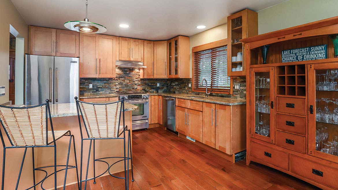 Shaker Cinnamon Kitchen Cabinets