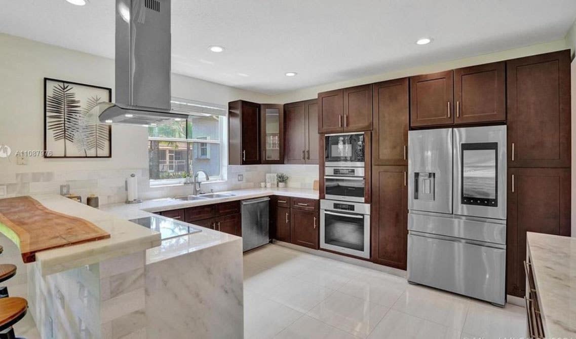 Discover the Perfect Palette: 15 Color Combinations with Brown Kitchen Cabinets Discover the Perfect Palette: 15 Color Combinations with Brown Kitchen Cabinets