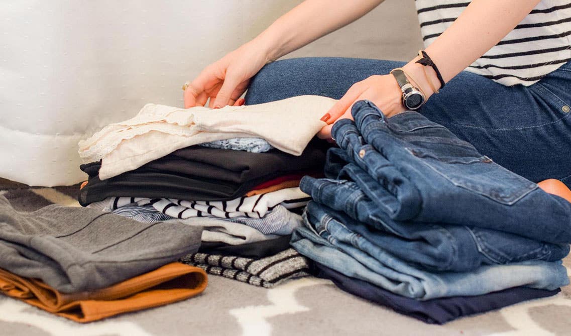 Effortlessly Purge Your Closet With These 6 Easy Steps
