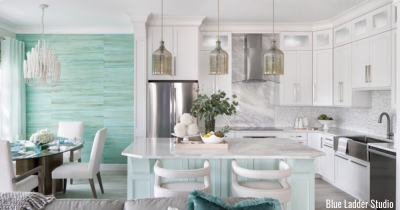 11 Trending Kitchen Accent Wall Ideas (Tips & Photos!)