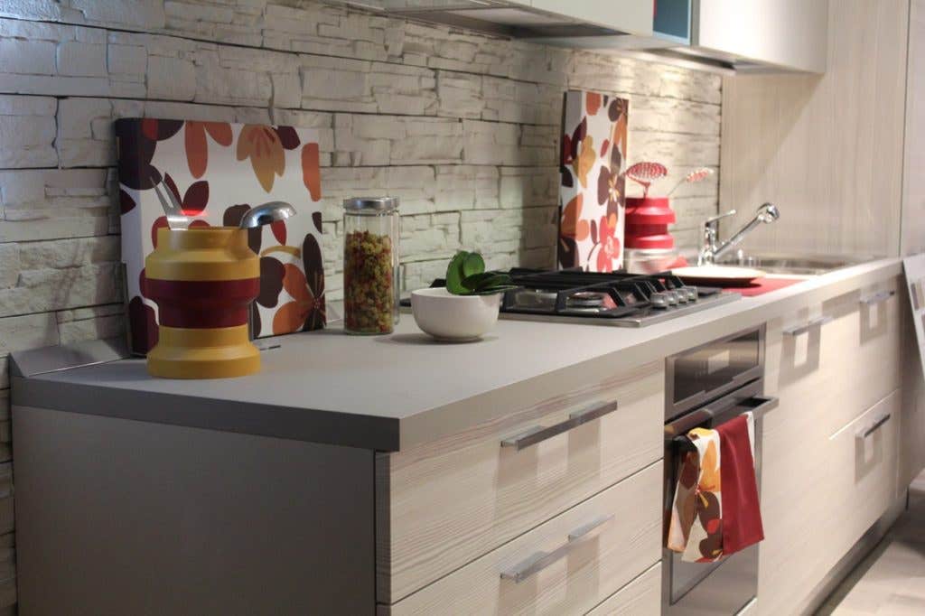 expose brick backsplash for modern kitchens