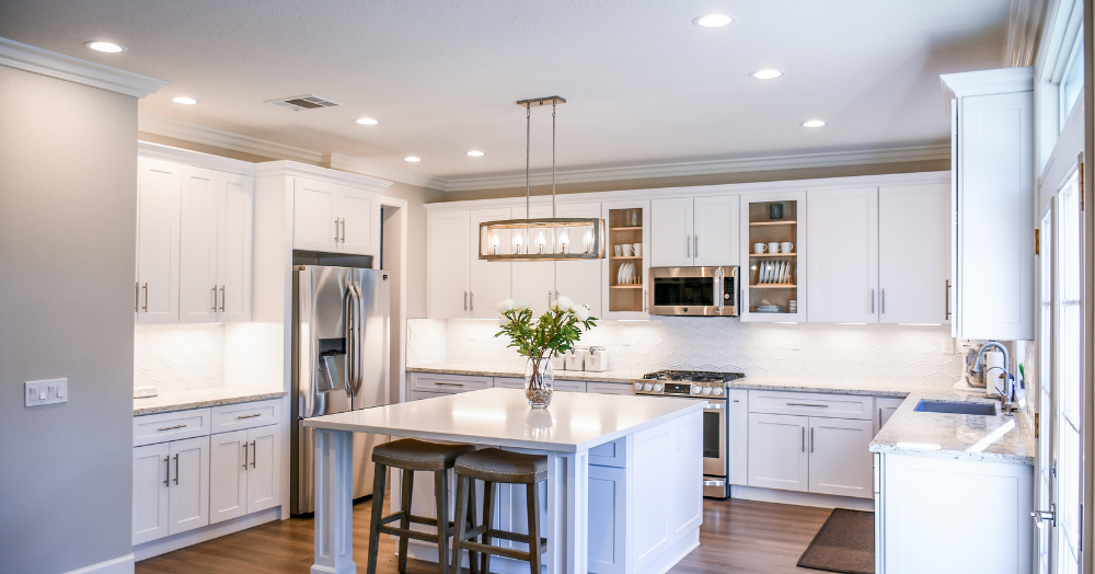 How to Select Appliances That Match Your Kitchen Cabinets