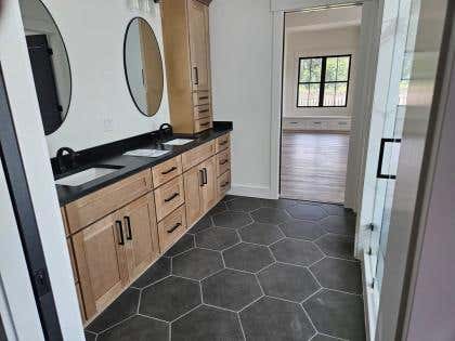 Craftsman Natural Shaker Bath Vanities