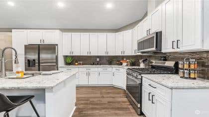 Craftsman White Shaker