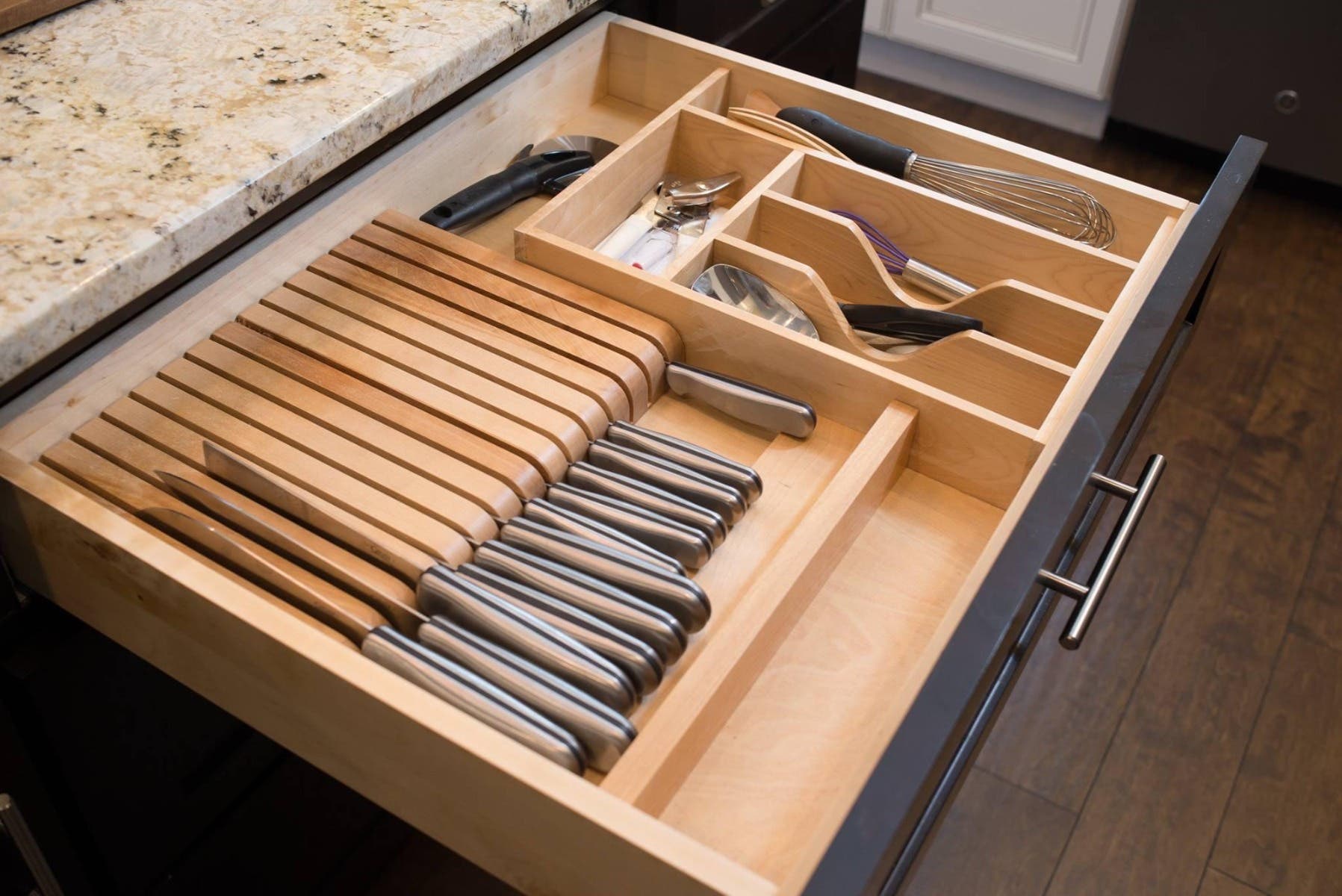 Kitchen Cabinet organizer