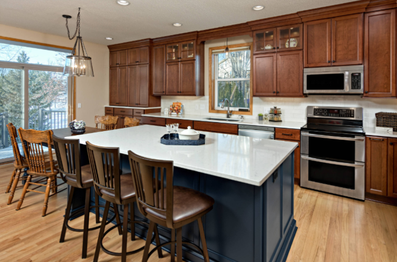 Gorgeous Kitchen Design Ideas For Cherry Cabinets