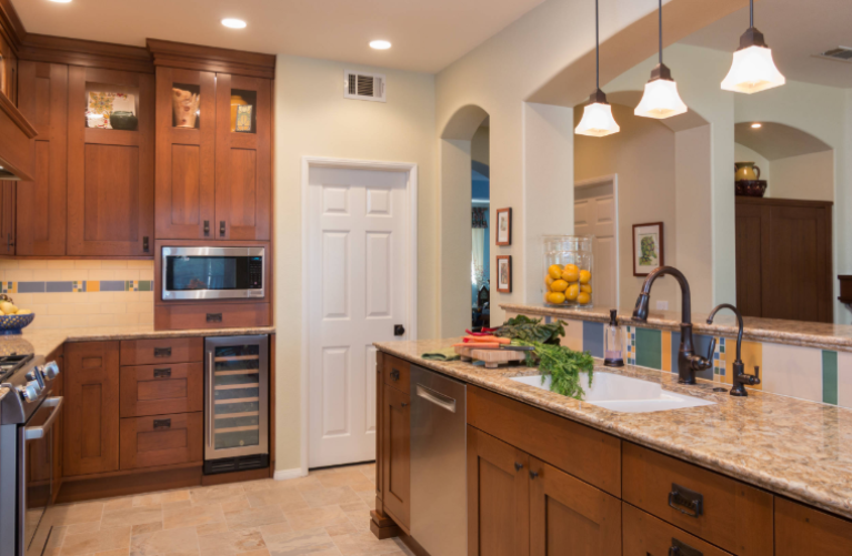 Gorgeous Kitchen Design Ideas For Cherry Cabinets