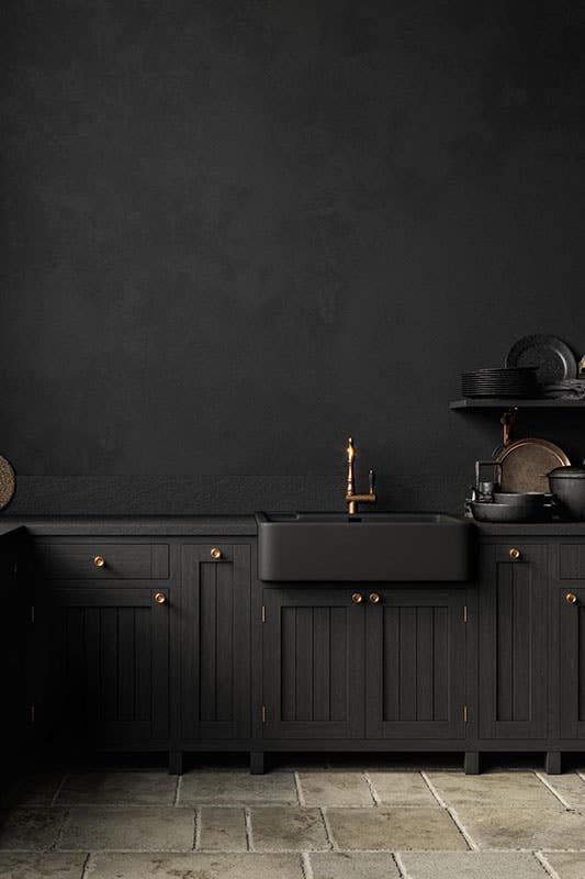 All black toned kitchen 