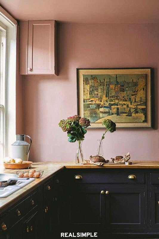 black and pastel pink kitchen color