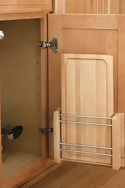 Cabinet vertical dividers 