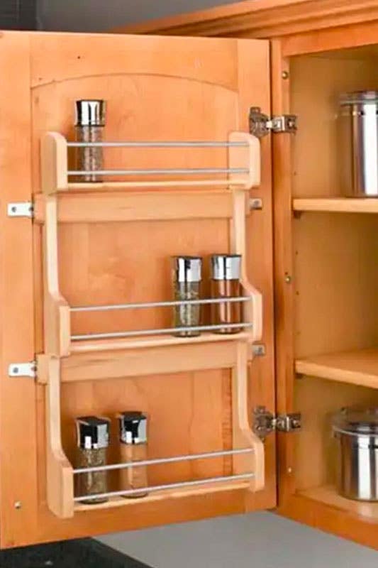 Kitchen Spice Organization – - inside cabinet door