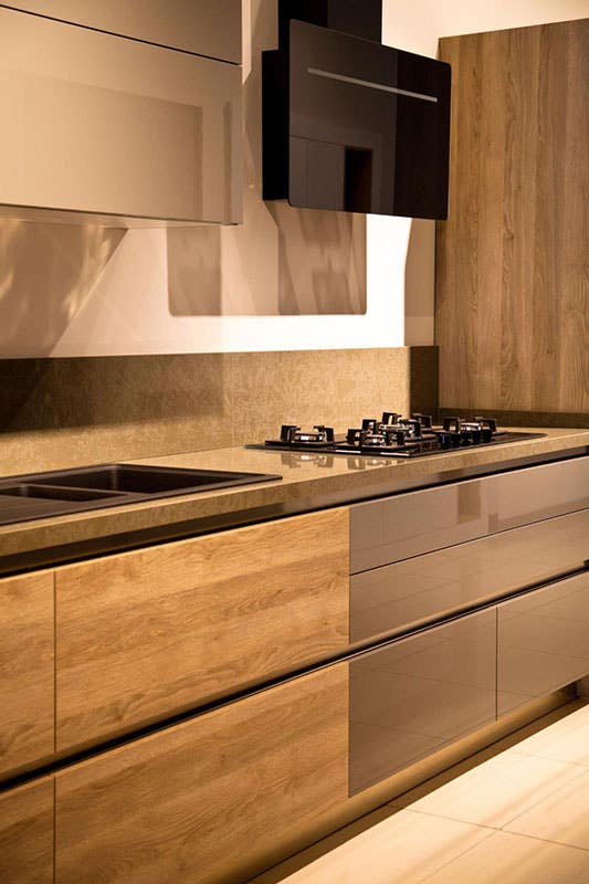 Flat Door Kitchen Cabinets with marble countertops