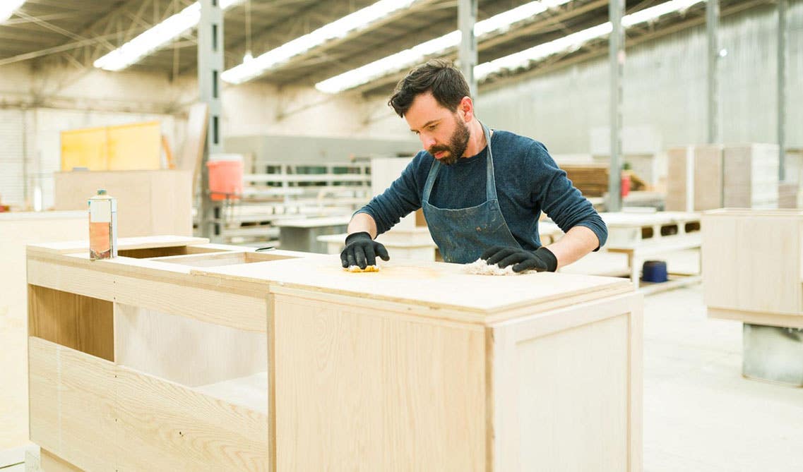 Steps to refinish kitchen cabinets