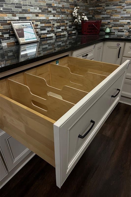 Kitchen cabinet organizer 