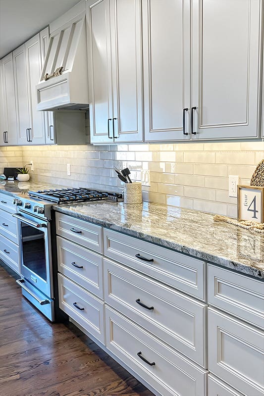 Under Cabinet Lighting in white cabinets