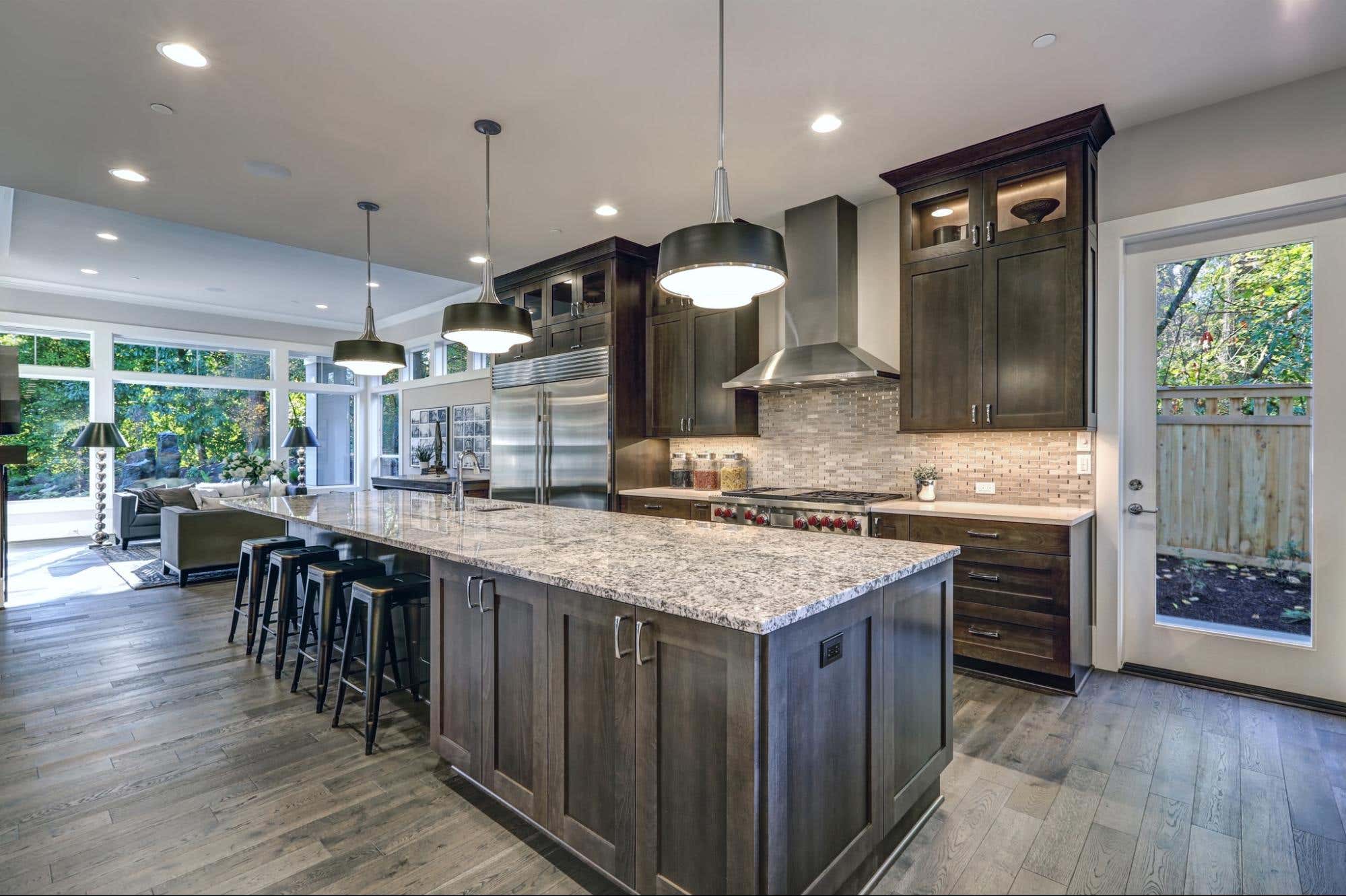 Decorate your island with extra storage
