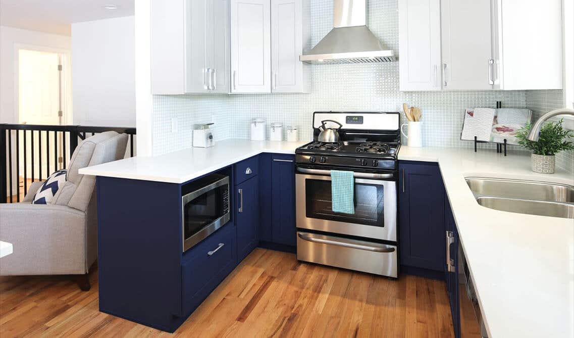 Two-Toned Cabinets