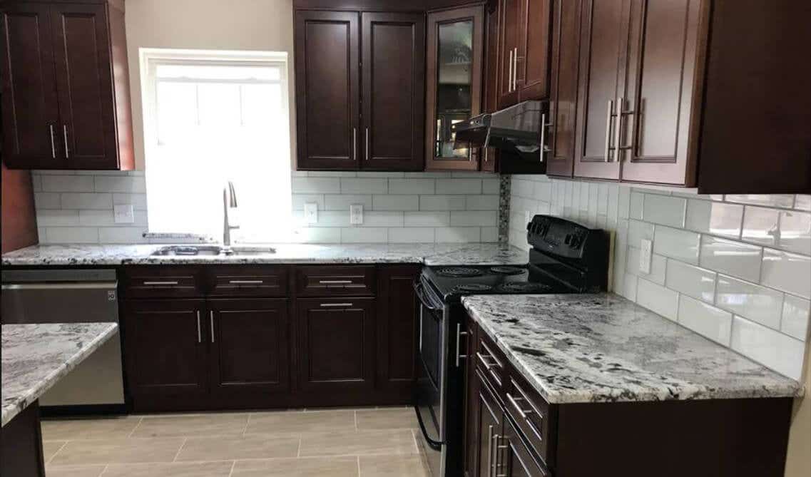 8 Modern Maple Wood Kitchen Cabinet Design Ideas