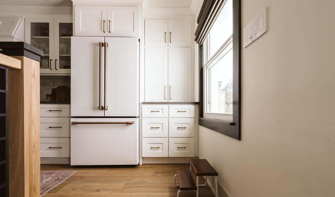 Shaker White kitchen base cabinets 