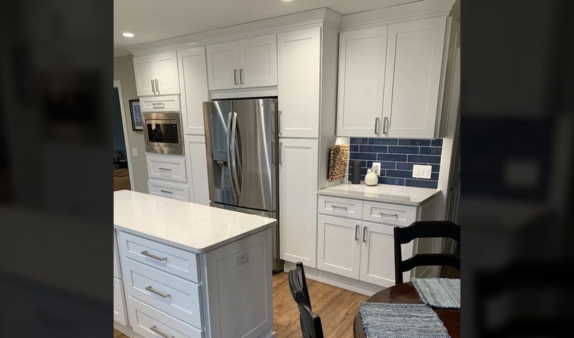 Tubular Bar Pulls on white shaker cabinets