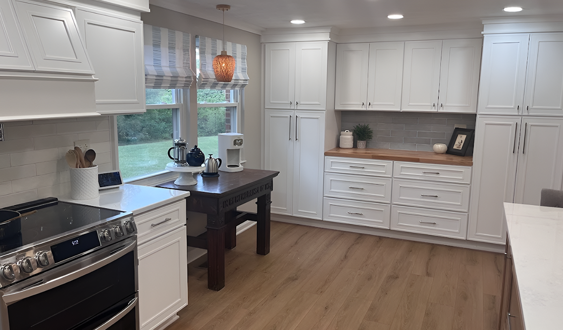 Craftsman White Shaker kitchen cabinets