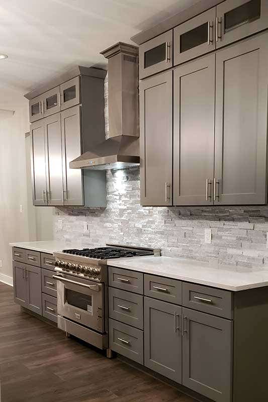 Pros and Cons of Shaker and Slab Cabinets
