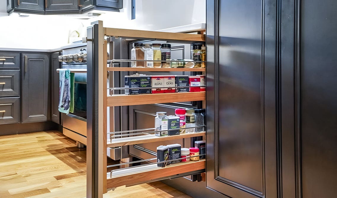 Smart Cabinet Features for Convenience