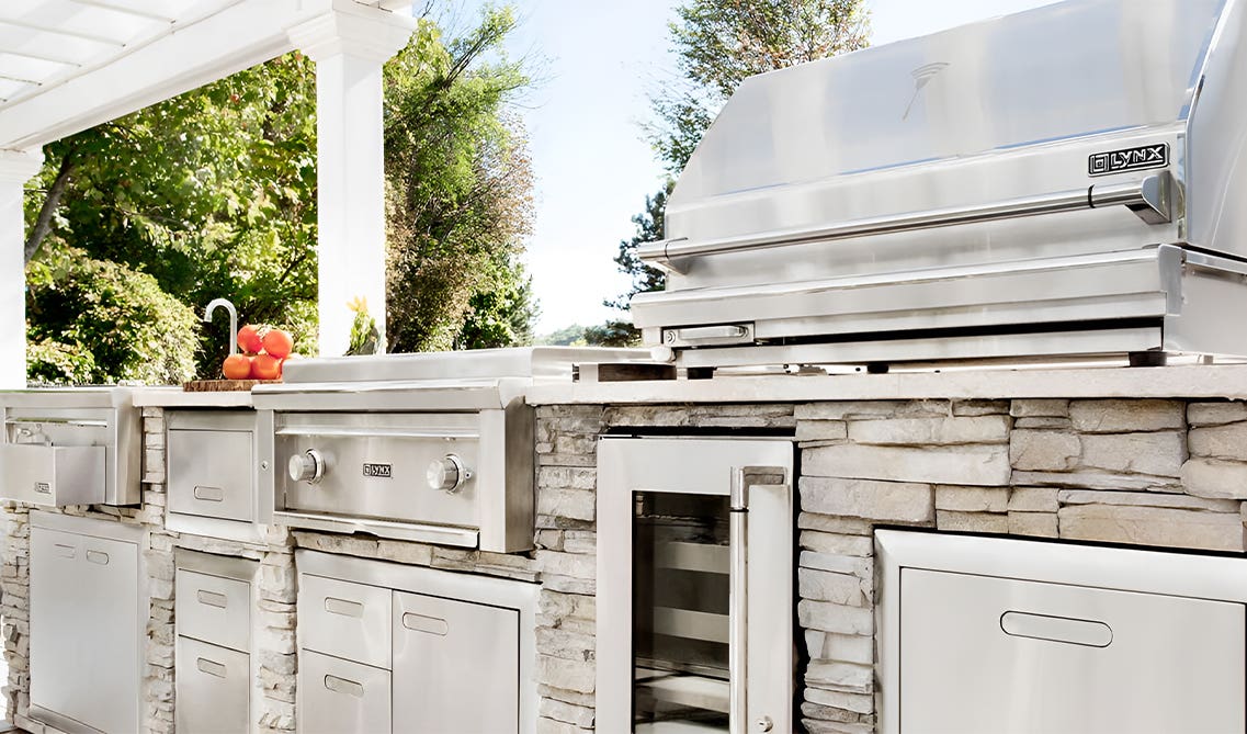 outdoor kitchen cabinets materials