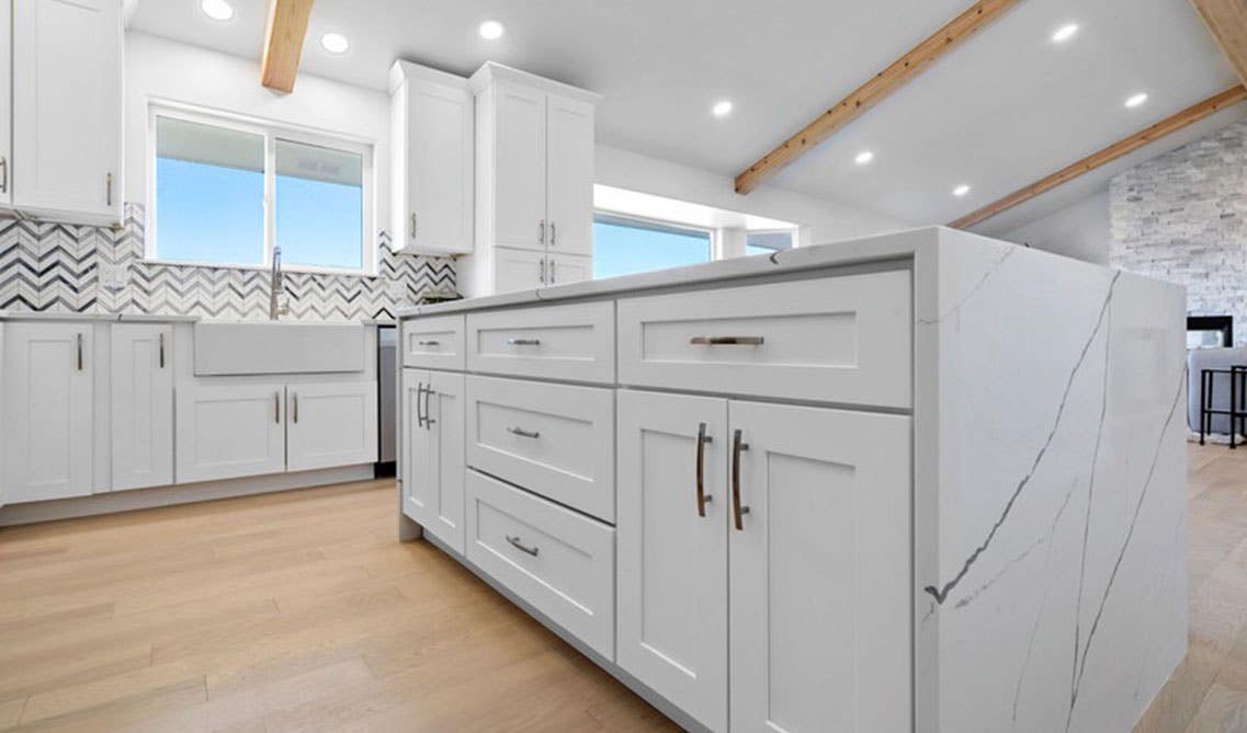 Colorado White Shaker Cabinets